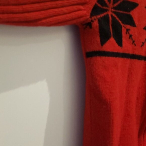 ROOTS Winter Edition Red Sweater Women's Small 100% Lambs wool Red snowfla - Picture 4 of 11